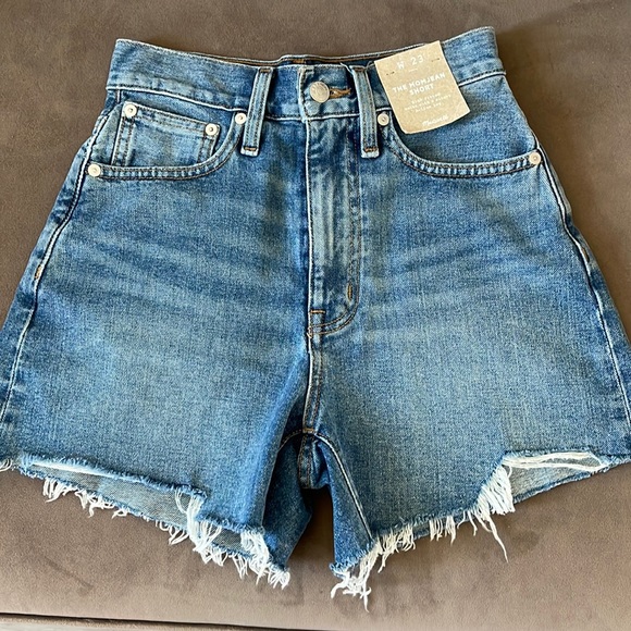 Madewell Pants - The Momjean short High fitted waist with a slight A-line leg